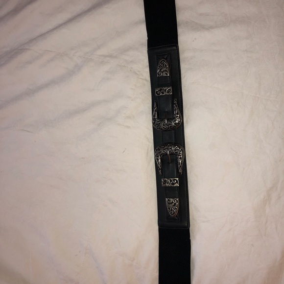 Double Buckle Belt - Picture 2 of 3